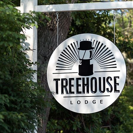 Treehouse Lodge วูดส์โฮล ภายนอก รูปภาพ