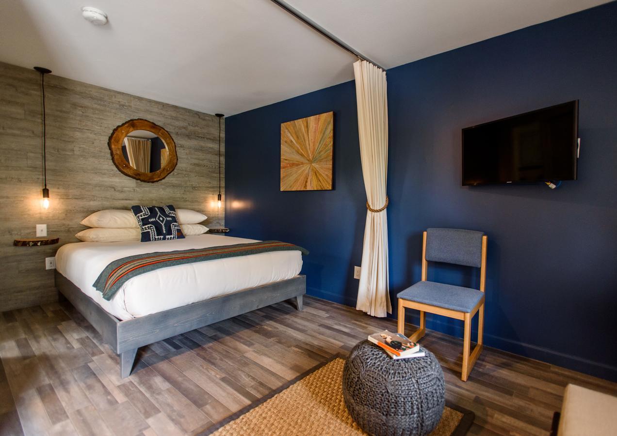 Treehouse Lodge วูดส์โฮล ภายนอก รูปภาพ